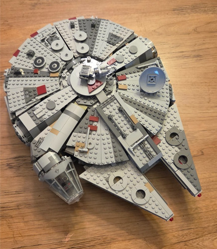 Lego 75257 millennium falcon - lego,